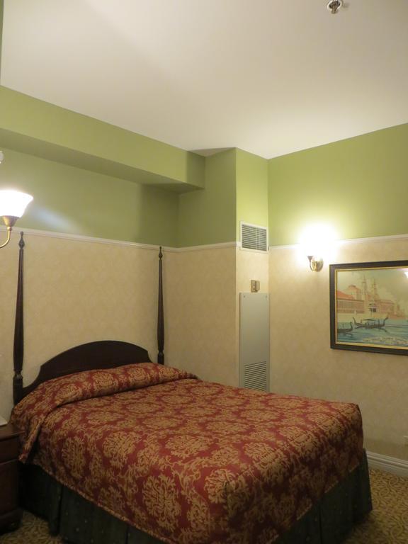 Carleton Of Oak Park Quarto foto